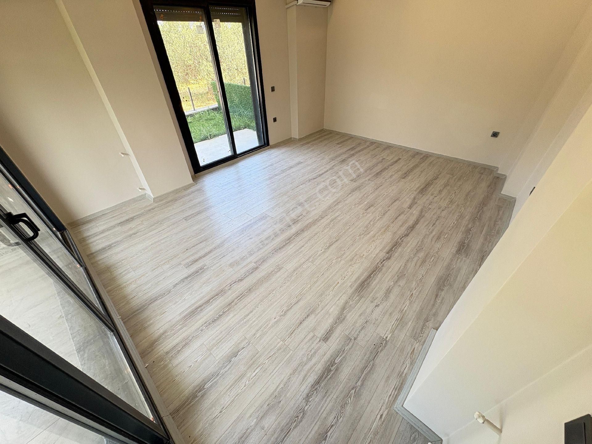 Arya'dan Altınoluk Merkezi Konumda 3+1 Satılık Villa - Görsel 22