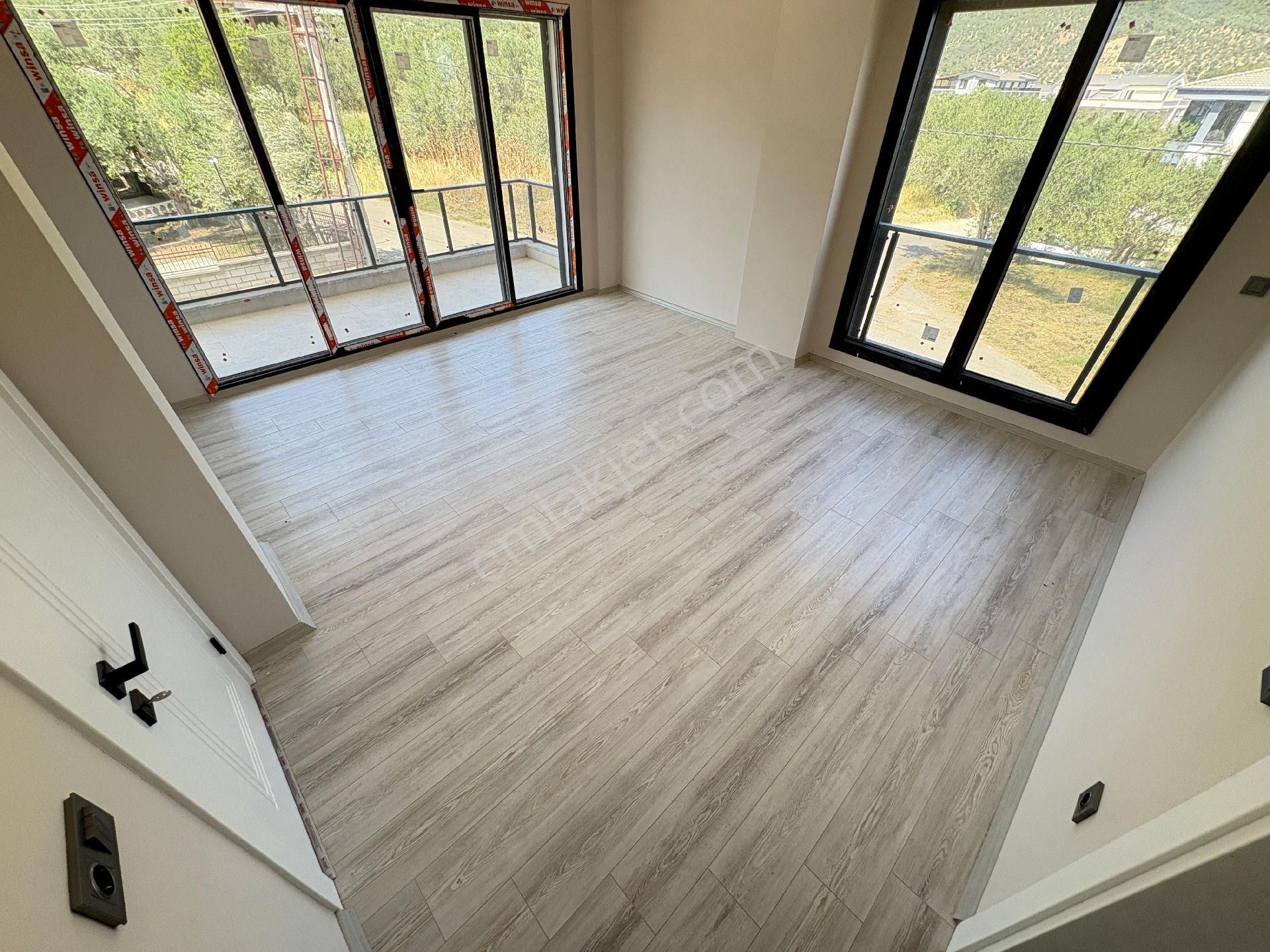 Arya'dan Altınoluk Merkezi Konumda 3+1 Satılık Villa - Görsel 13