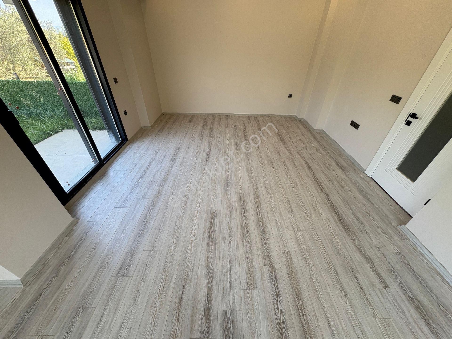 Arya'dan Altınoluk Merkezi Konumda 3+1 Satılık Villa - Görsel 32