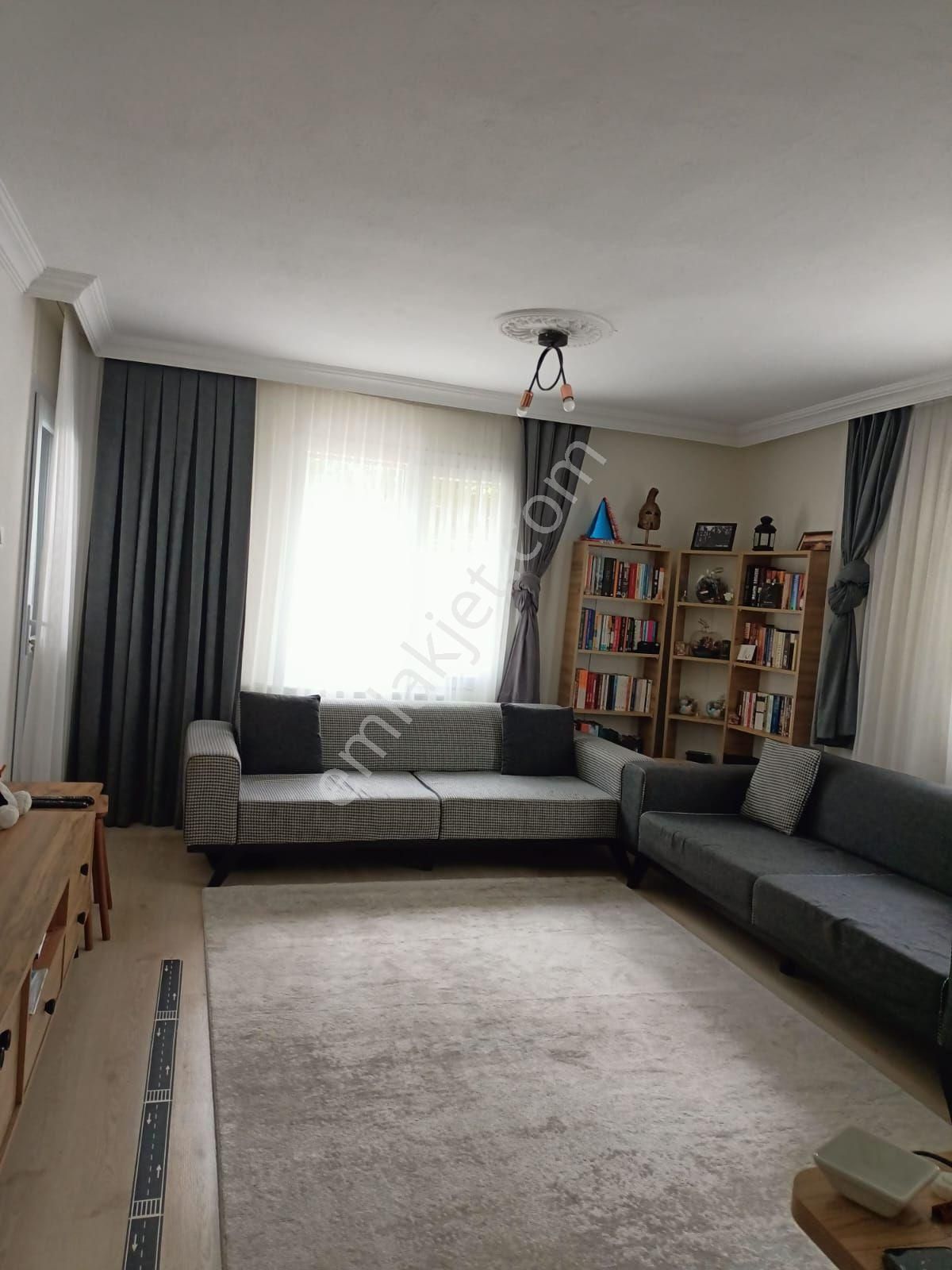 Çiğli Cumhuriyet Satilik Daire