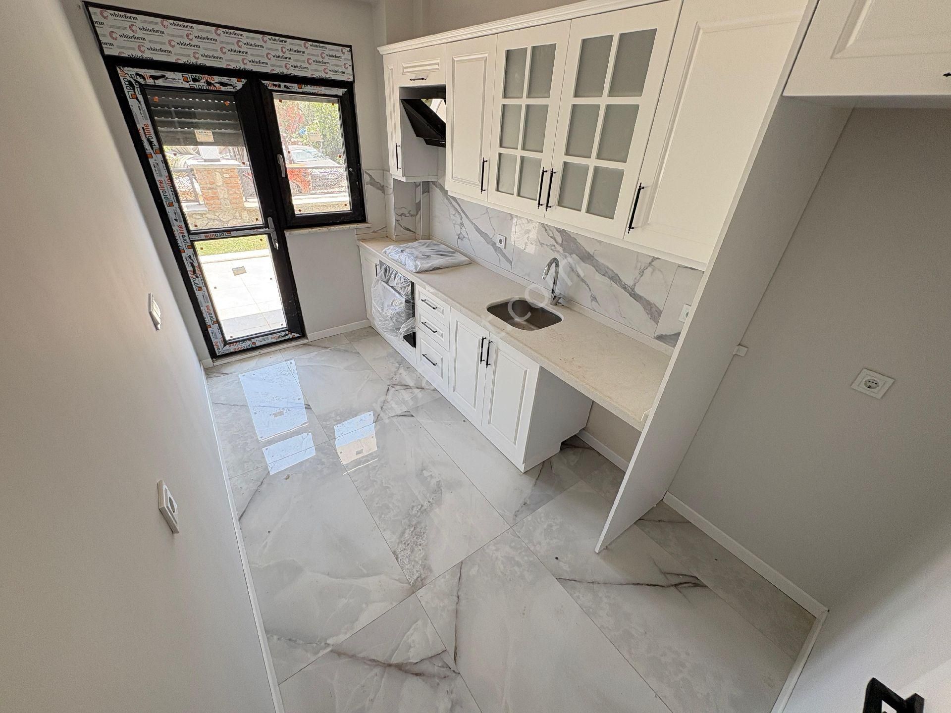 Arya'dan Site İçersinde Denize 300 Metre 2+1 Şık Tasarımlı Daire - Görsel 9