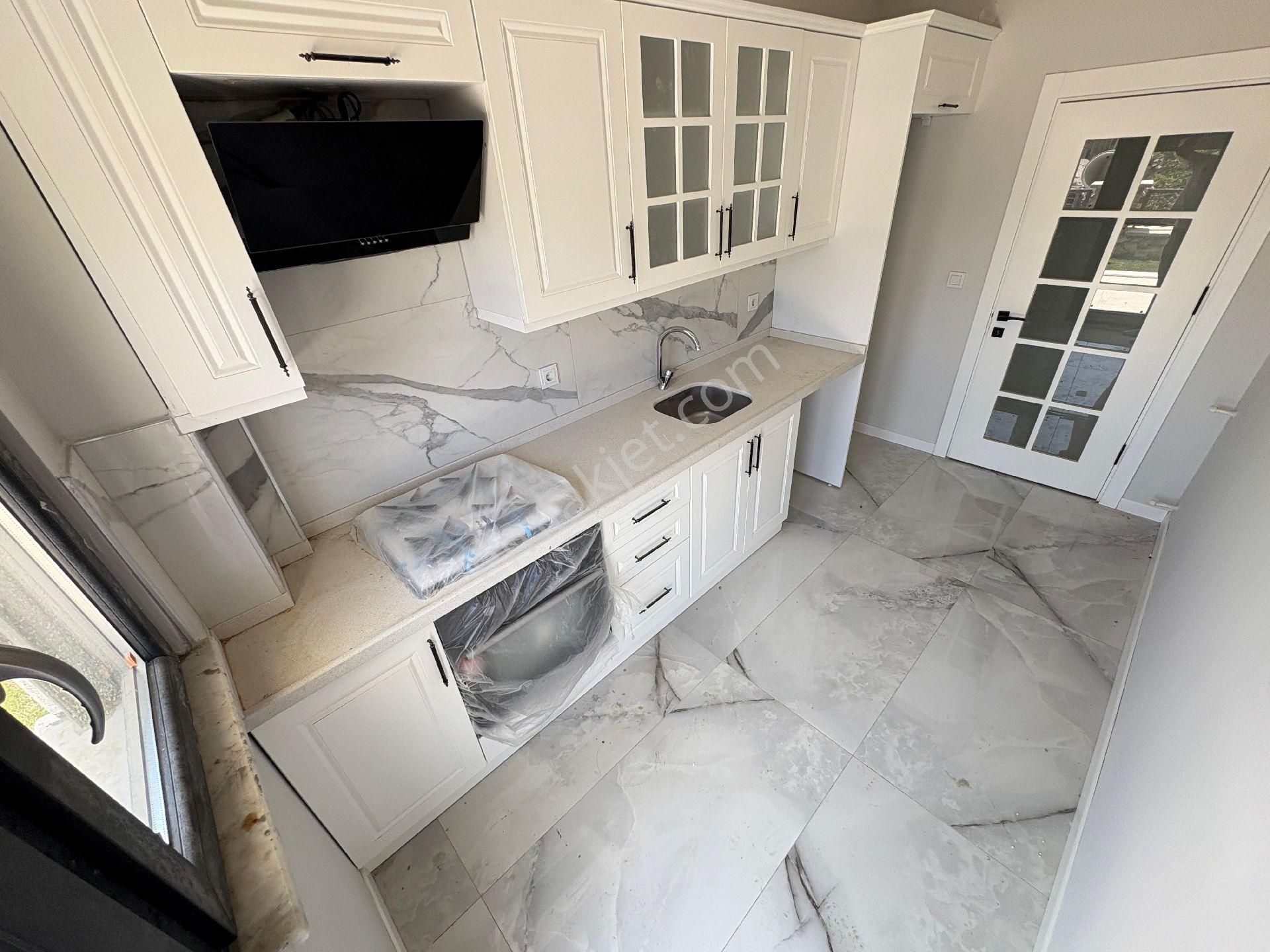 Arya'dan Site İçersinde Denize 300 Metre 2+1 Şık Tasarımlı Daire - Görsel 7