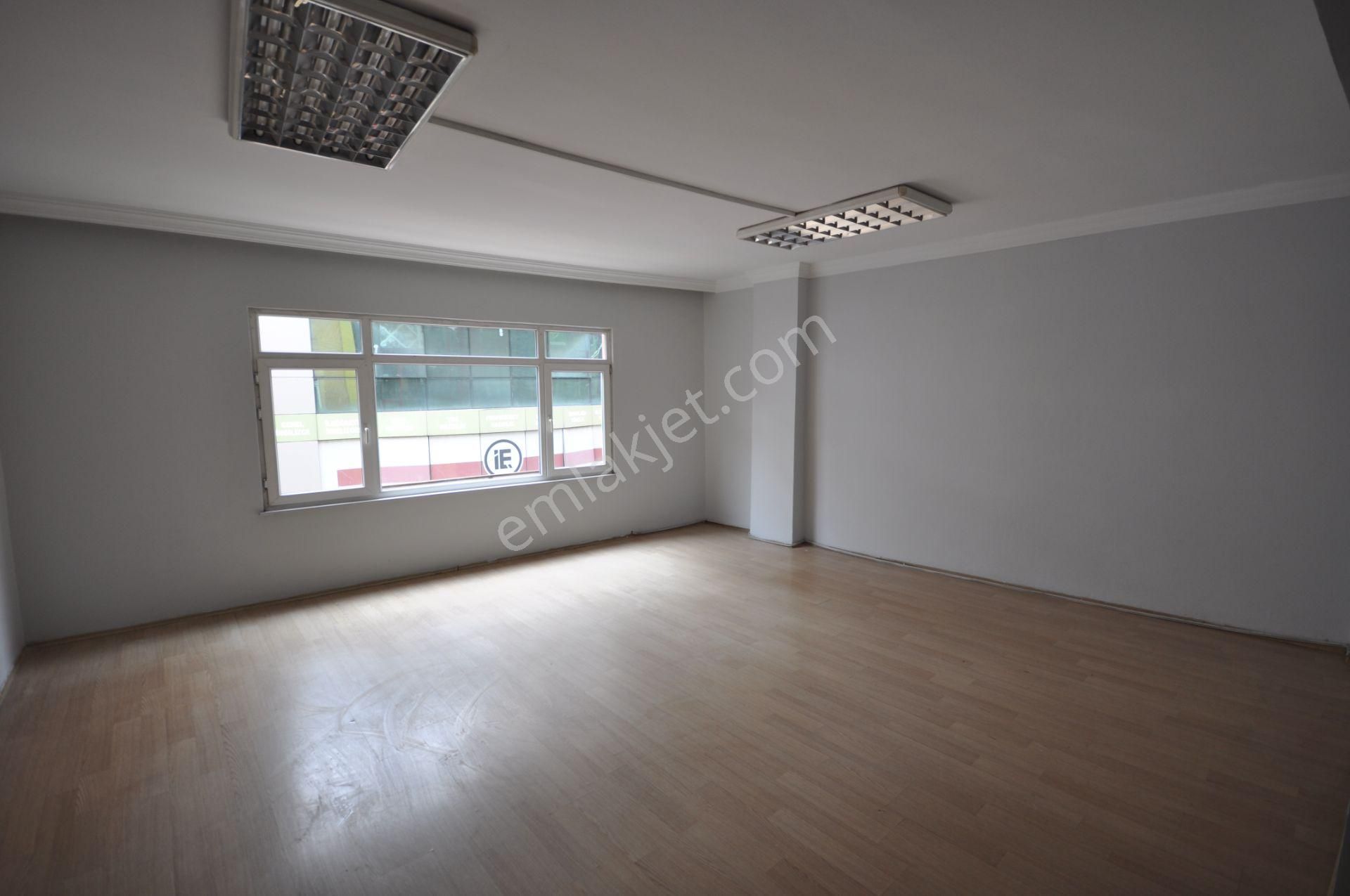 Pyramıd'den Şirinevler Meydan'da Ofise Uygun Masrafsız 2+1 Daire