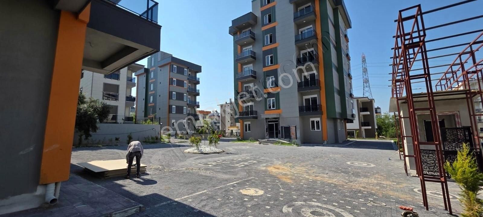 Aksu Macun Mahallesi Geniş Satılık Daire