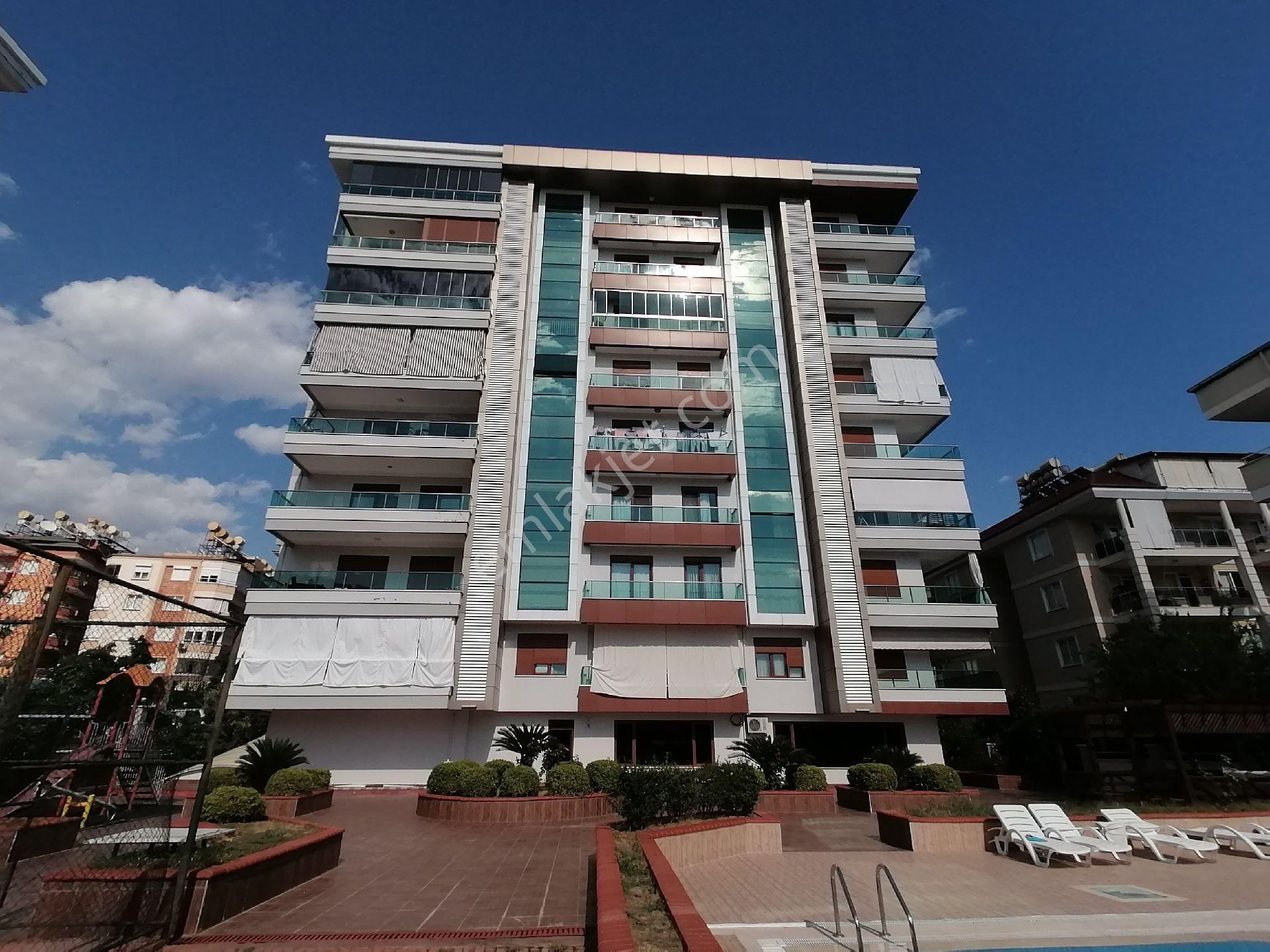 Alanya/kadıpaşa Mah.havuzlu Site İçinde 3+1 200m2 Satılık Daire