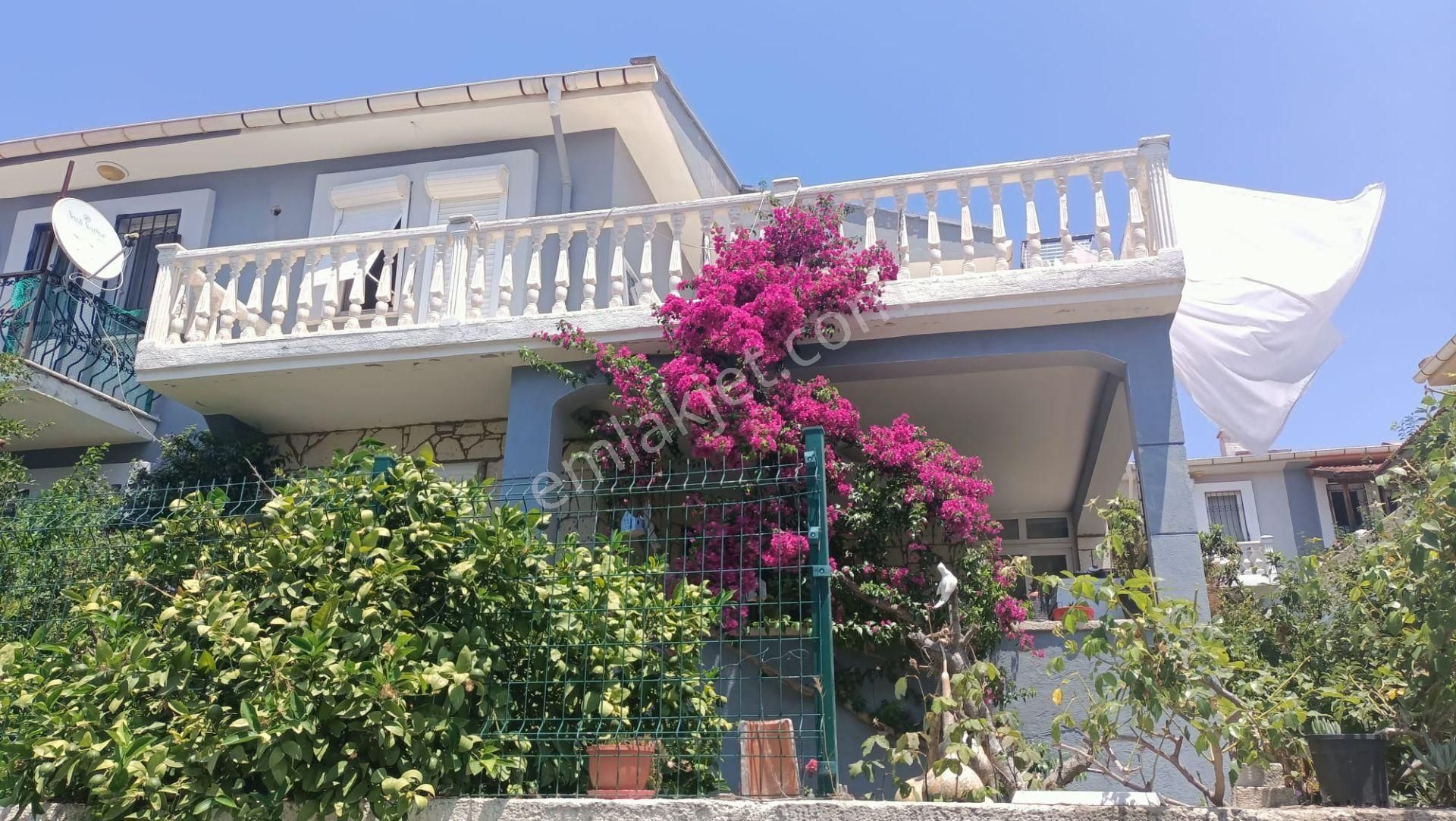 Alaçatı Gayrimenkulden Alaçatı Merkeze Yakın Kiralık Dubleks..