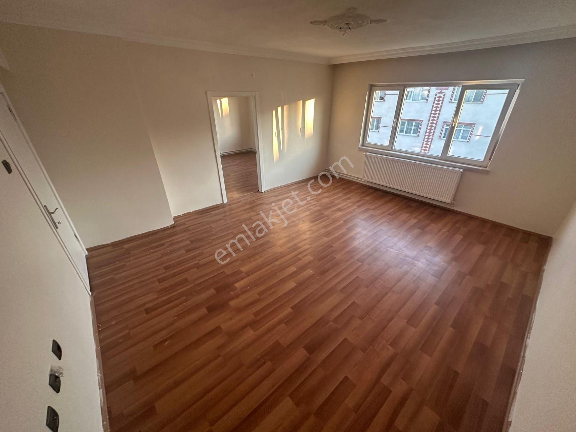 Evim Sincan'dan Tandoğan Mahallesinde 3+1 Kredi Sınırı Yok Çift Balkon