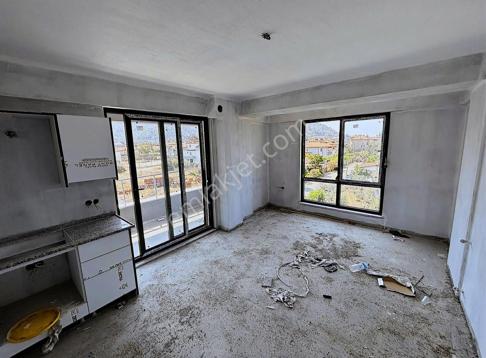 Ortaca Merkezde Satılık 2+1 Geniş Daire