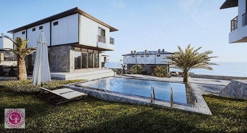 Çanakkale Merkez Yapıldakta Site İçinde Deniz Manzaralı Villa