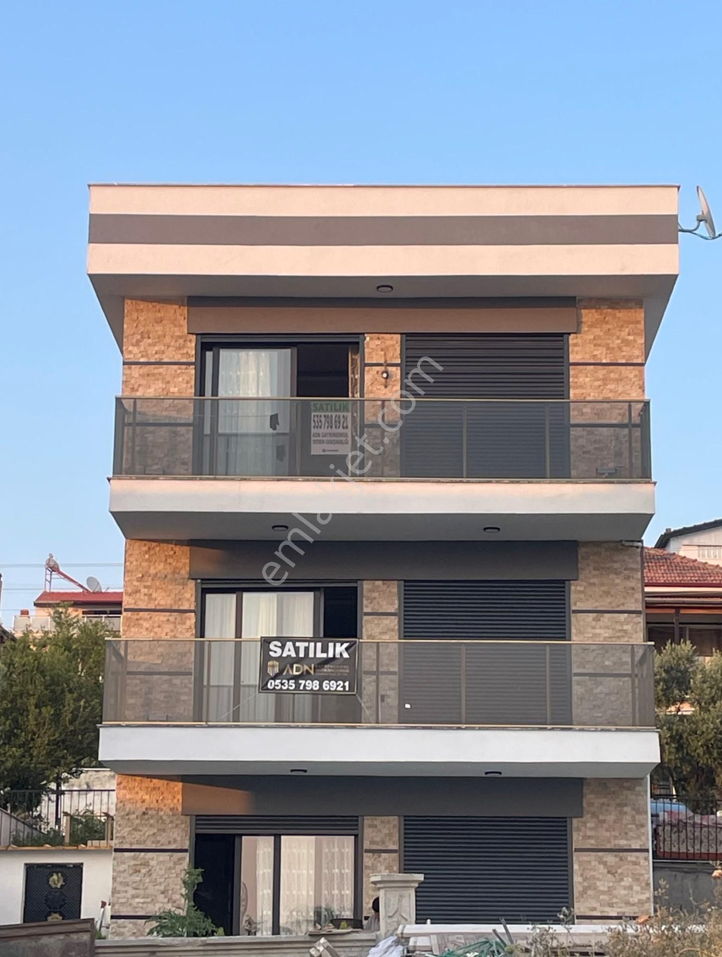 Kuşadası Soğucakta Müstakil, Havuzlu, Deniz Manzaralı, Sıfır Villa