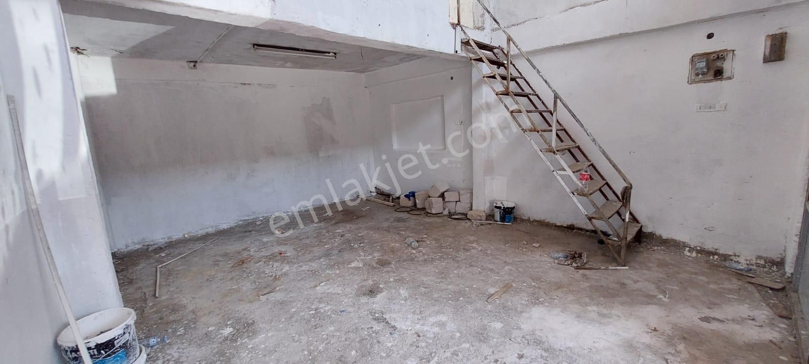 Eski Sanayide Kiralık Dükkan