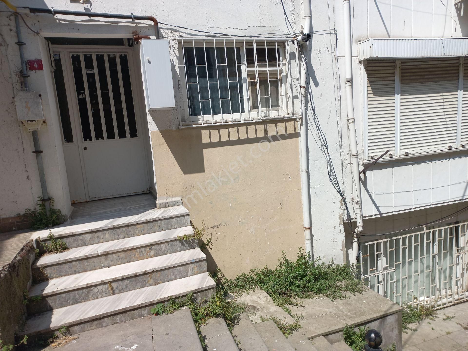 Üsküdar Sahile 5 Dak Yürüme Mesafesinde Çift Cepheli