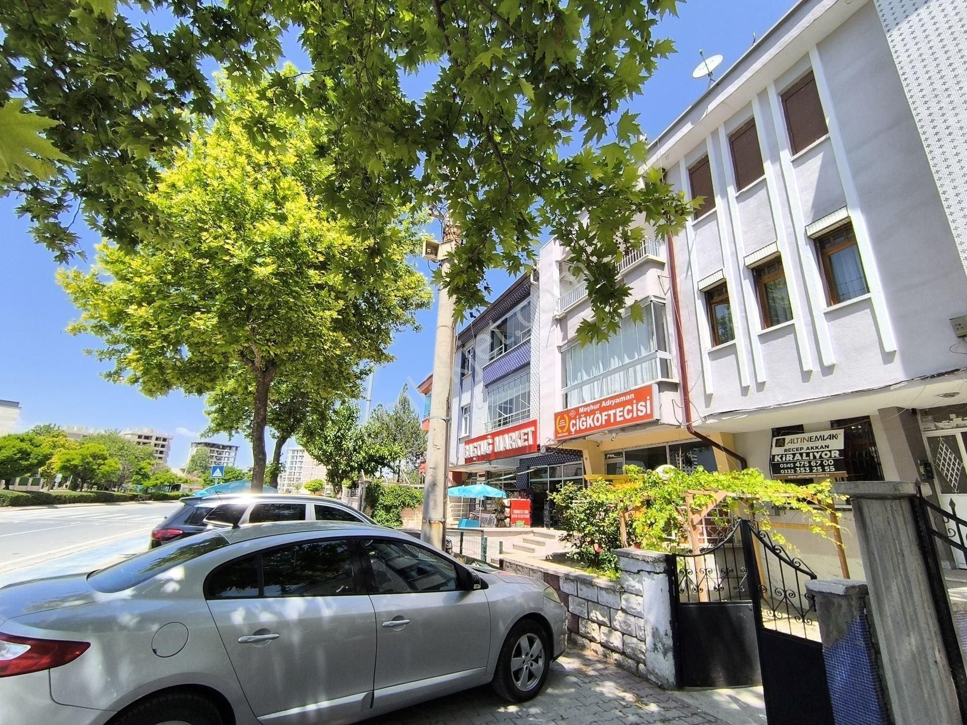 Selçuklu Mahmut Sami Ramazanoğlu Karşısı Bahçeli Kiralık 2+1 Daire