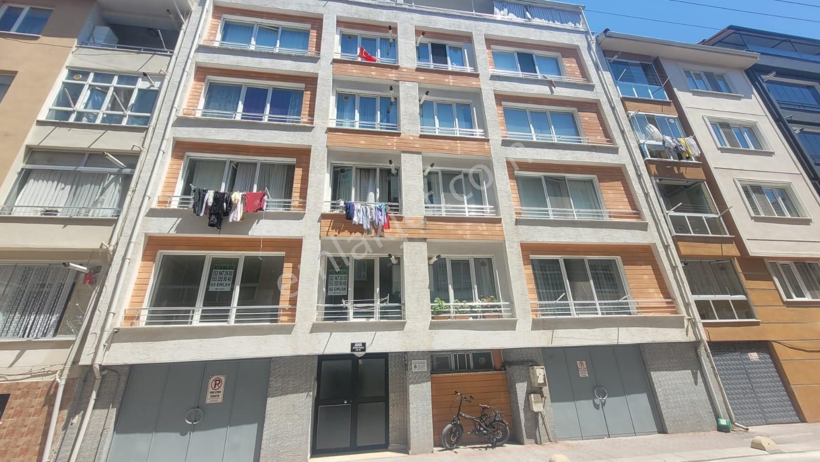 Ömerağa Mh. Yardım Sk. 2+1 Kombili Daire