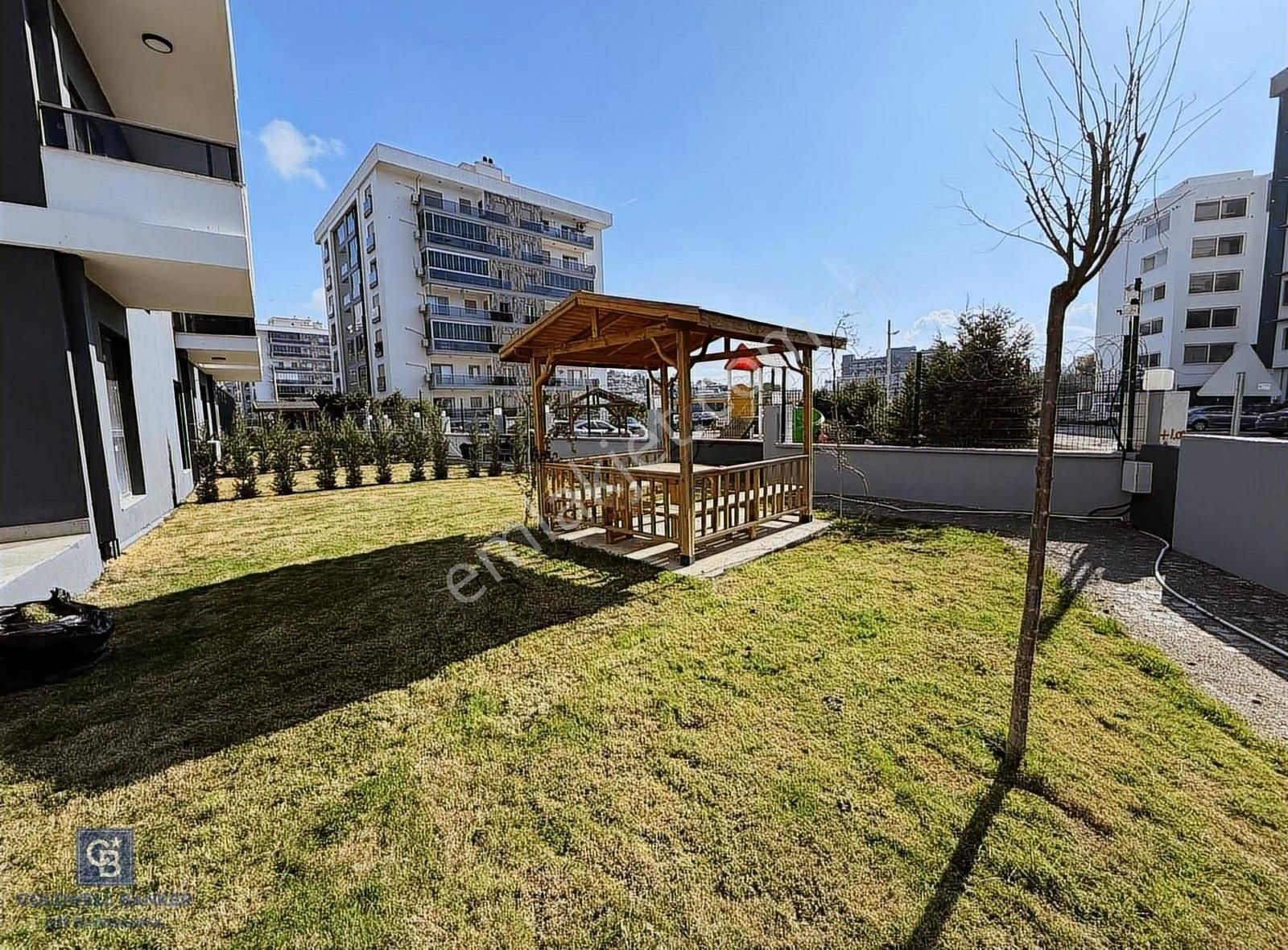 Çiğli Balatçık Site İçerisinde Kiralık 1+1 Daire
