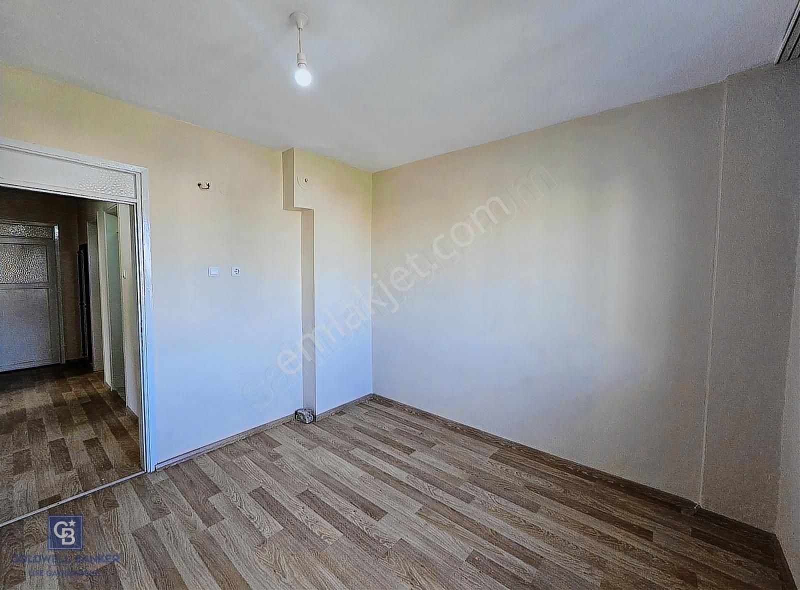 Menemen Merkezde Kiralık 3+1 Daire