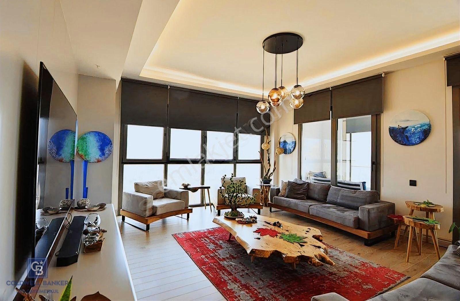 Karşıyaka Varyant Plus'ta Deniz Manzaralı 19. Kat Büyük Tip 3+1 - Görsel 2