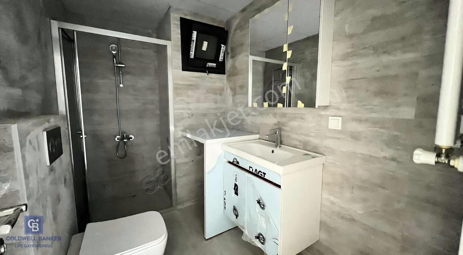 Bostanlı Sahile 50 Metre 2+1 Ara Kat Satılık Sıfır Daire