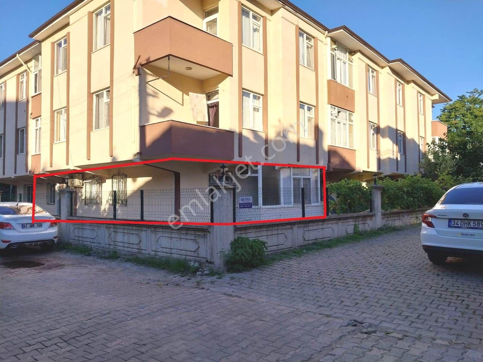 Kocaeli Gölcük Kavaklı Mahallesi Satılık 2+1 Depo Nitelikli Daire