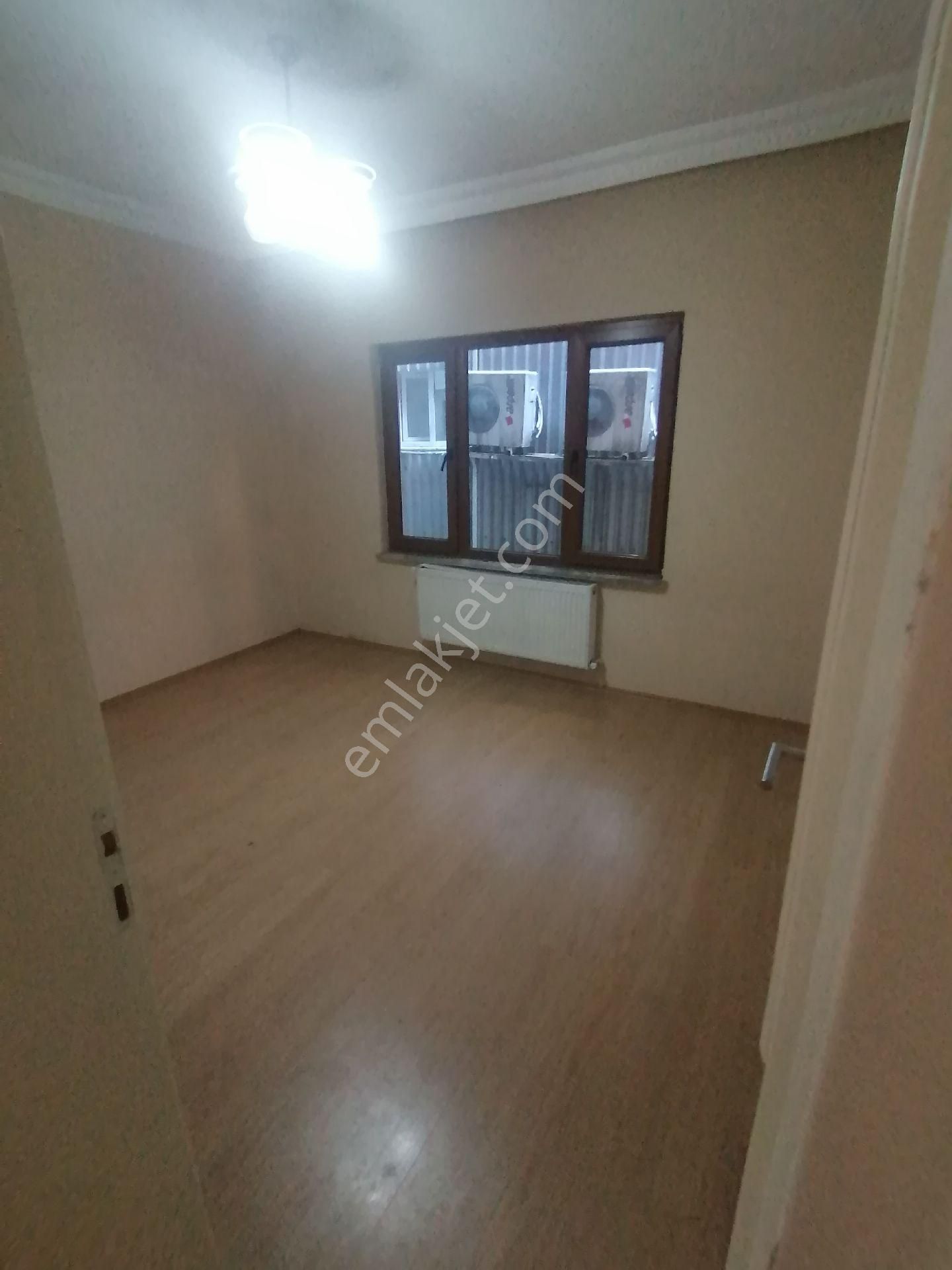 Ümraniye Namık Kemal Mahallesi Giriş Kat 3+1 Kiralık Daire Memura - Görsel 15