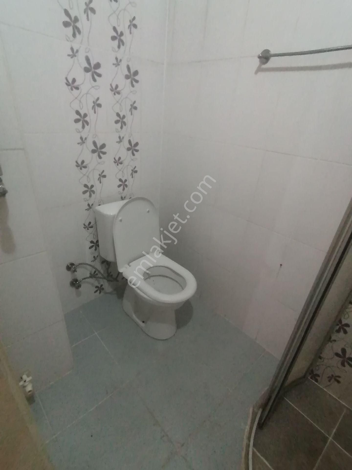 Ümraniye Namık Kemal Mahallesi Giriş Kat 3+1 Kiralık Daire Memura - Görsel 9