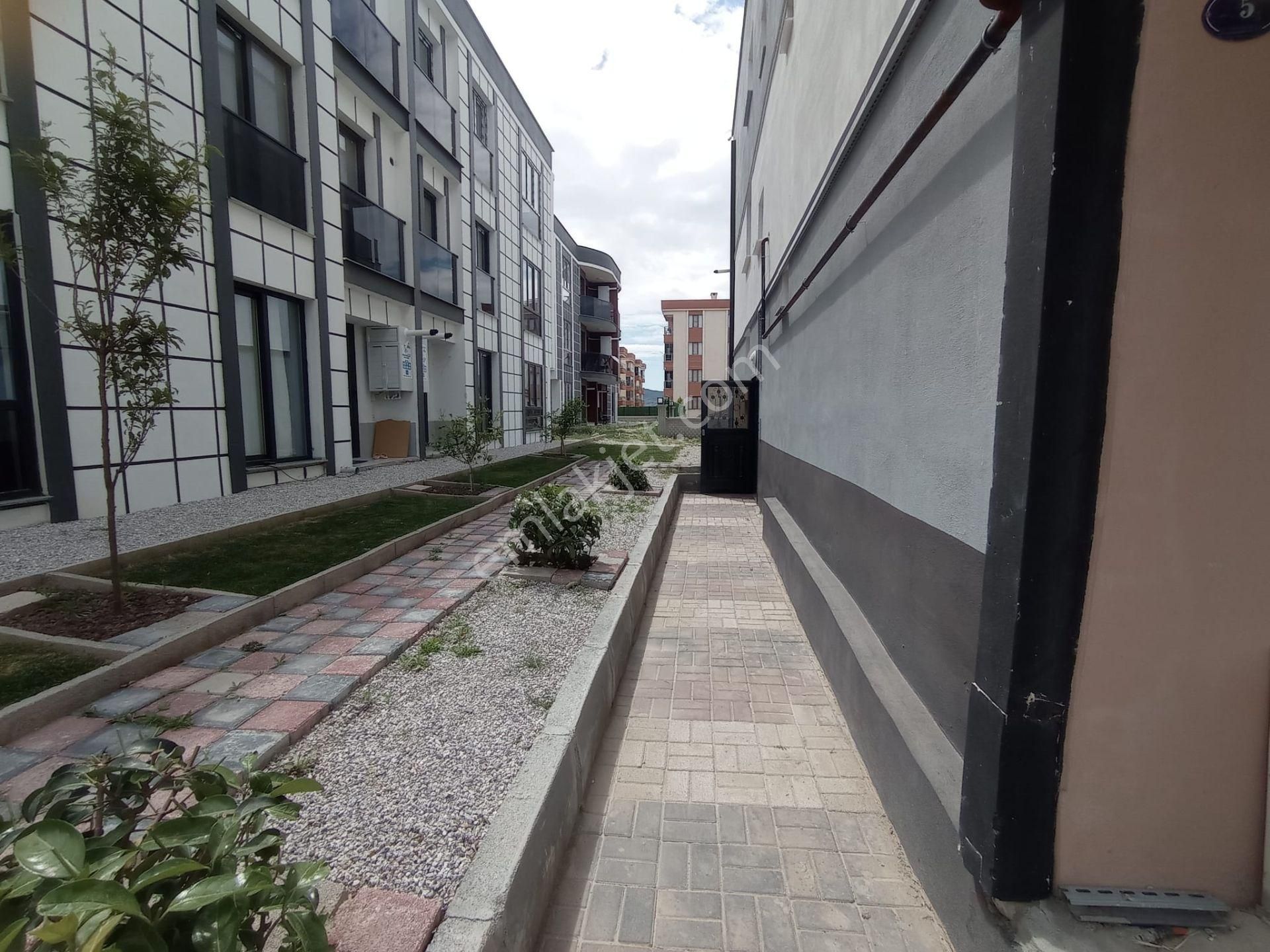 Bergama Fatih Mahallesinde 2+1 Açık Mutfak Kiralık Daire