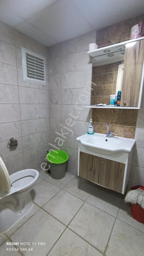 Satılık 1+1 Apart Barbaros Caddesinde - Görsel 8