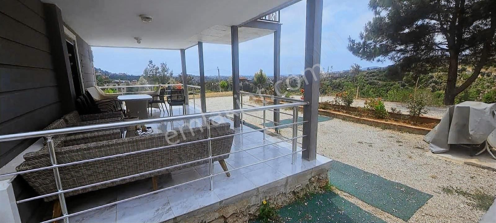 Kızılcaşehir Mah Satılık 600m2 3 Kat Ticari Arsa Ve 2katlı Ev