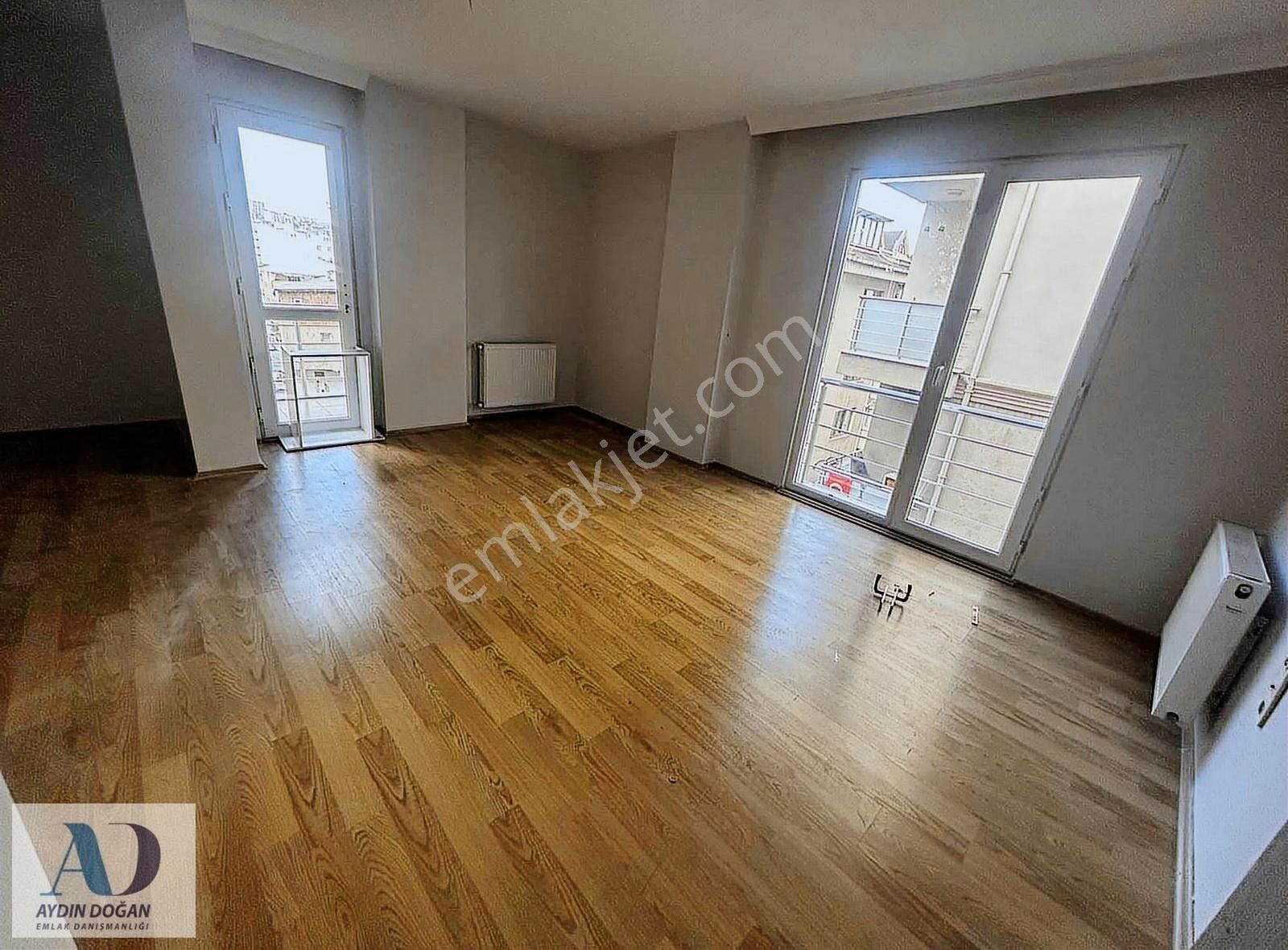Pendik Gözdağında 3+1 Ara Kat Kiralık Geniş Daire
