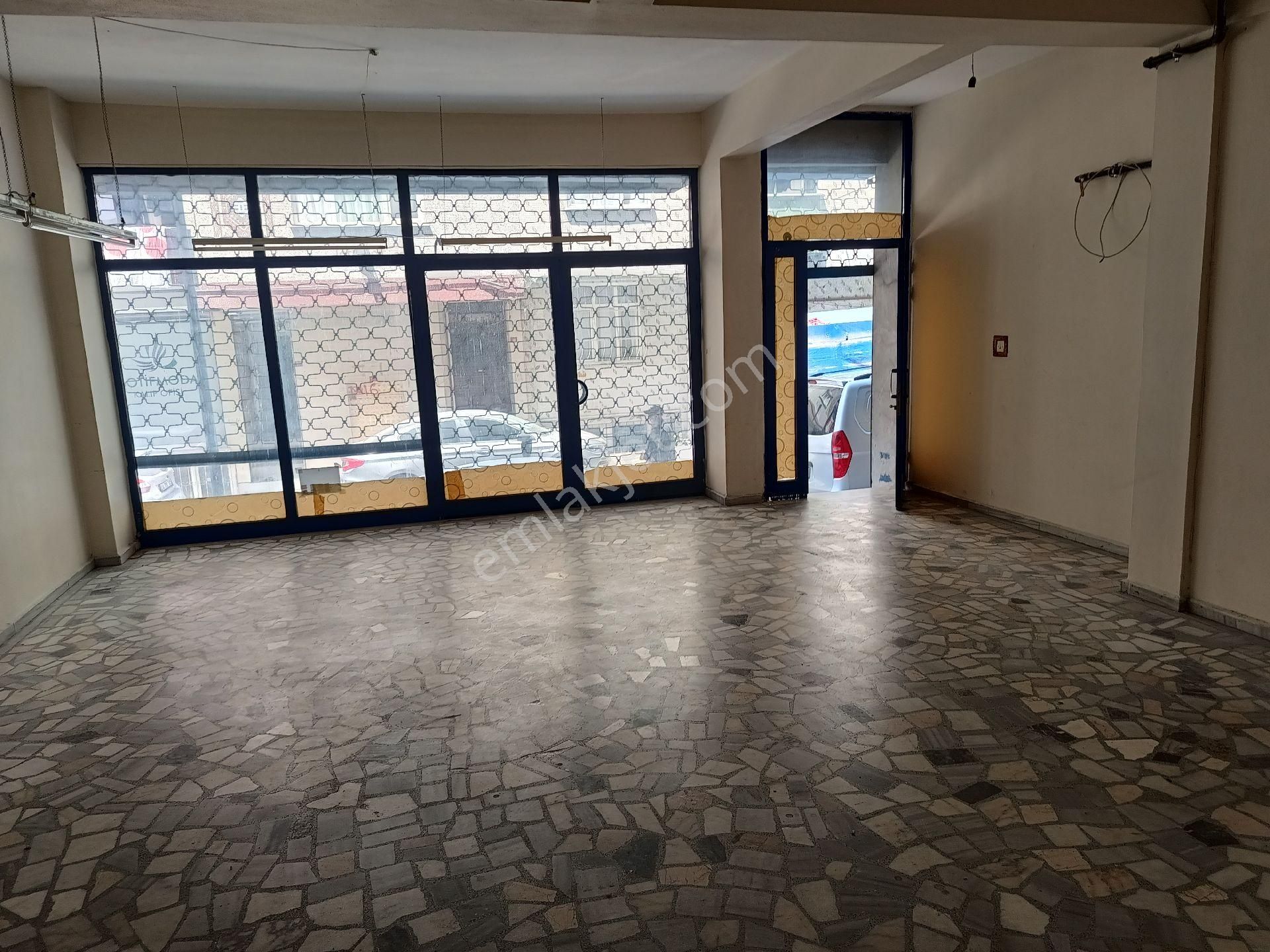 Kiralık Giriş Kat Dükkan