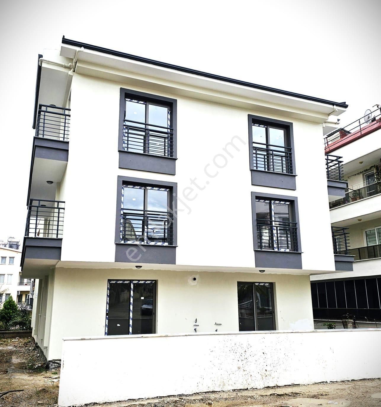 Didim Efelerde Merkezi Konumda Satılık Daire