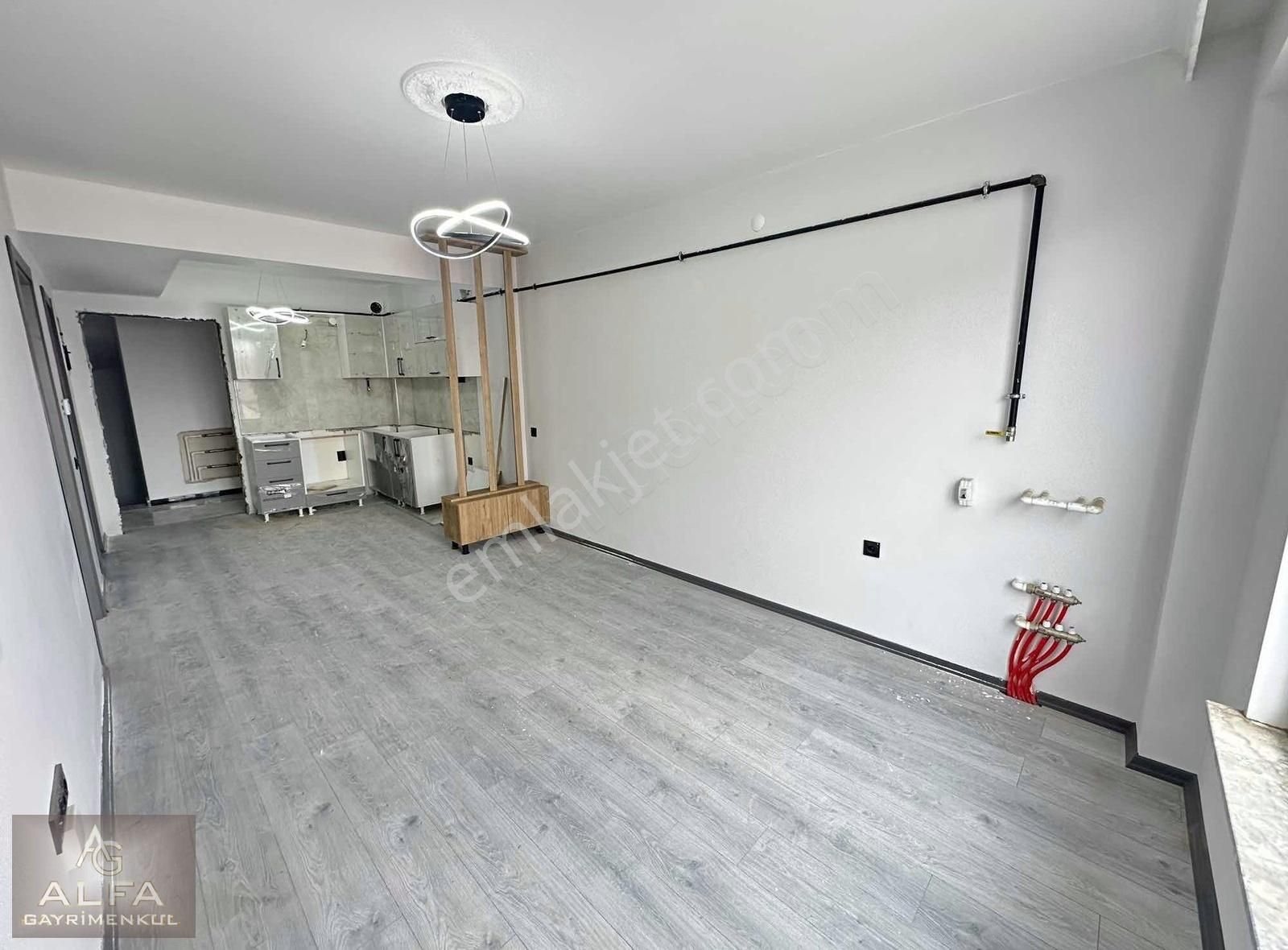 Yeşiltepe Mahallesinde Satılık 65 M2 1+1 Daire