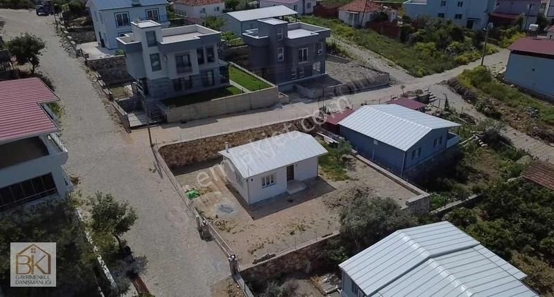 Selçuk-zeytinköy'de 379 M2 İçerisinde Satılık Müstakil Ev