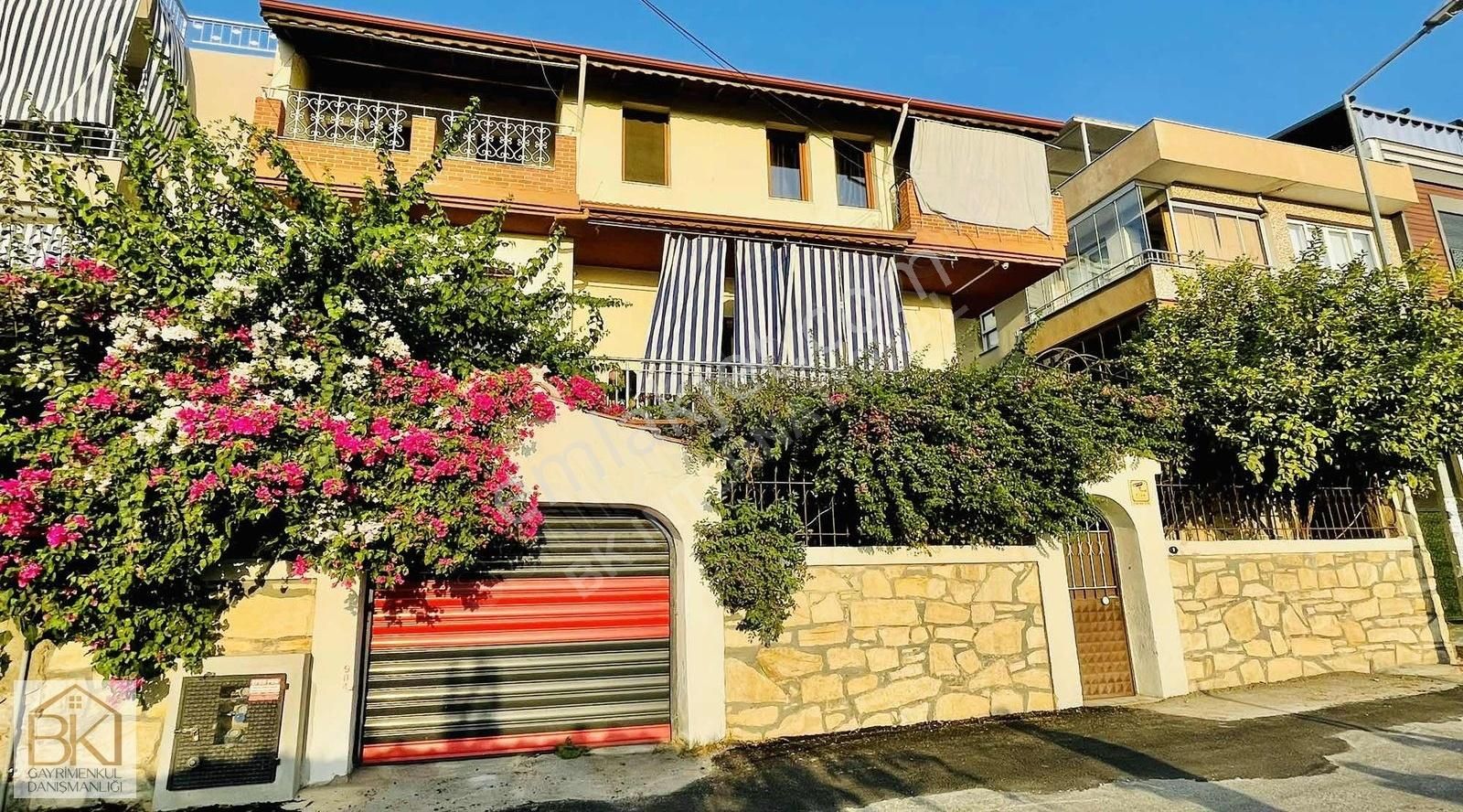 Efes Selçuk'ta 424 M2 Satılık 7+4 Köşk&konak