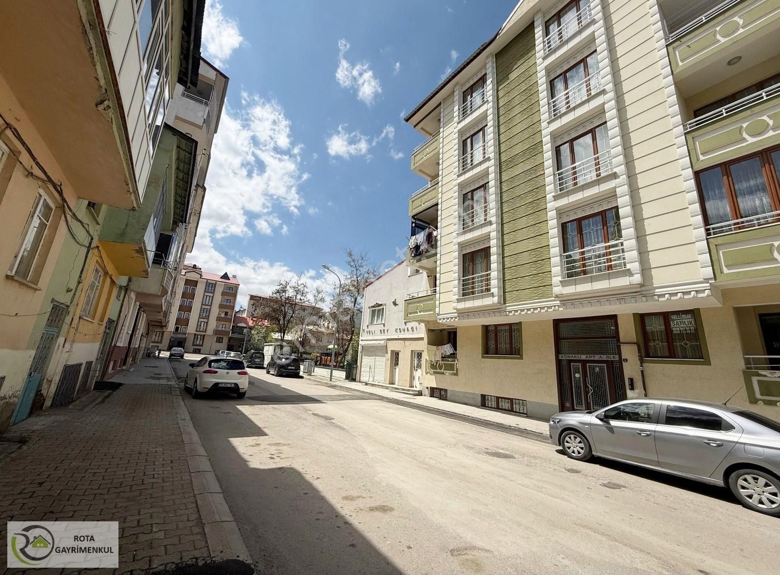 Rota Gayrimenkul'den Kurtderesin'de Satılık 3+1 Satılık Daire
