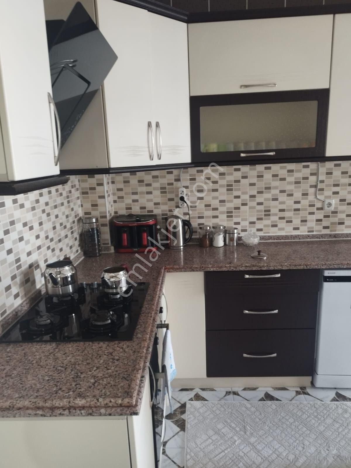 Karatay Aslanlı Kışla Caddesi Mevlana Yakını 3+1 Satılık Daire