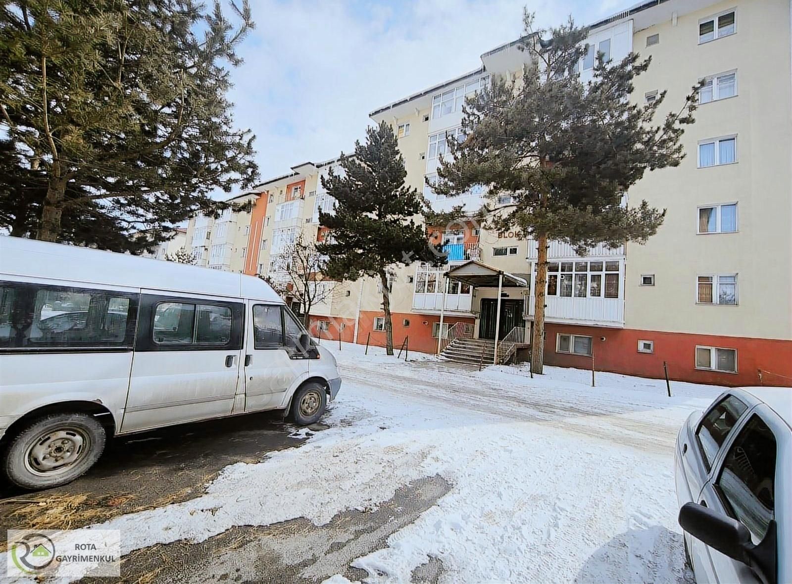 Rota'dan Yenişehir'de Ziraat Bankası Arkası 3+1 Kiralık Daire