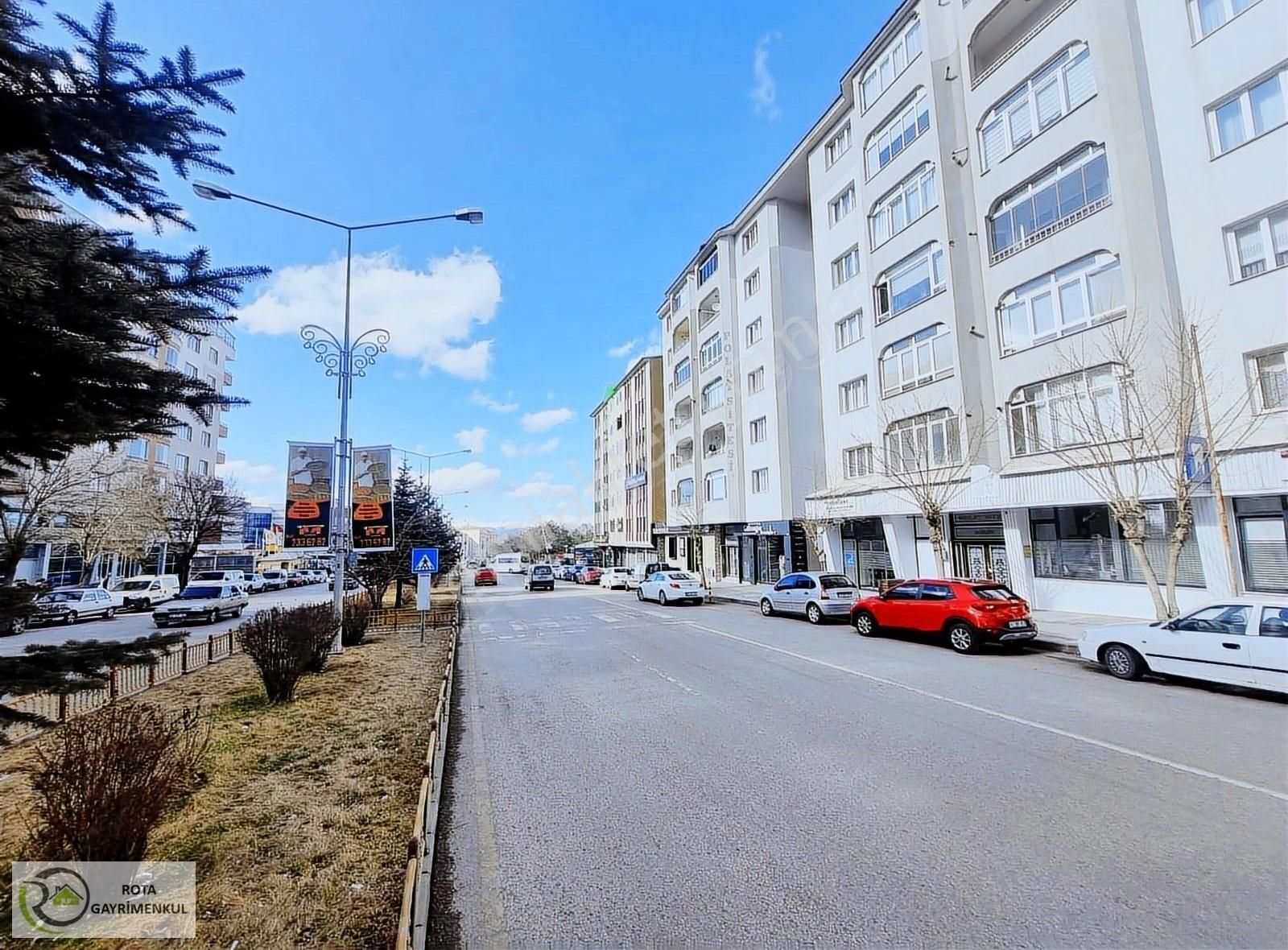 Rota' Dan Mng Avm Karşısında Kiralık 3+1 Daire