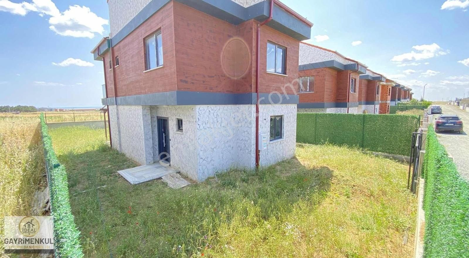 İdeal Den Yeşil İnci Villalarında Deniz Manzaralı Villa