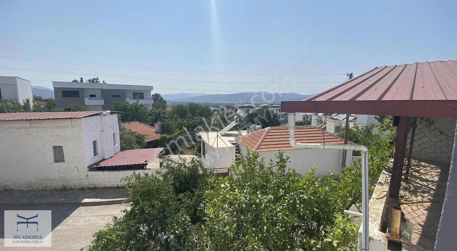 Mumcular Merkezde Satılık Ferah Geniş Daire