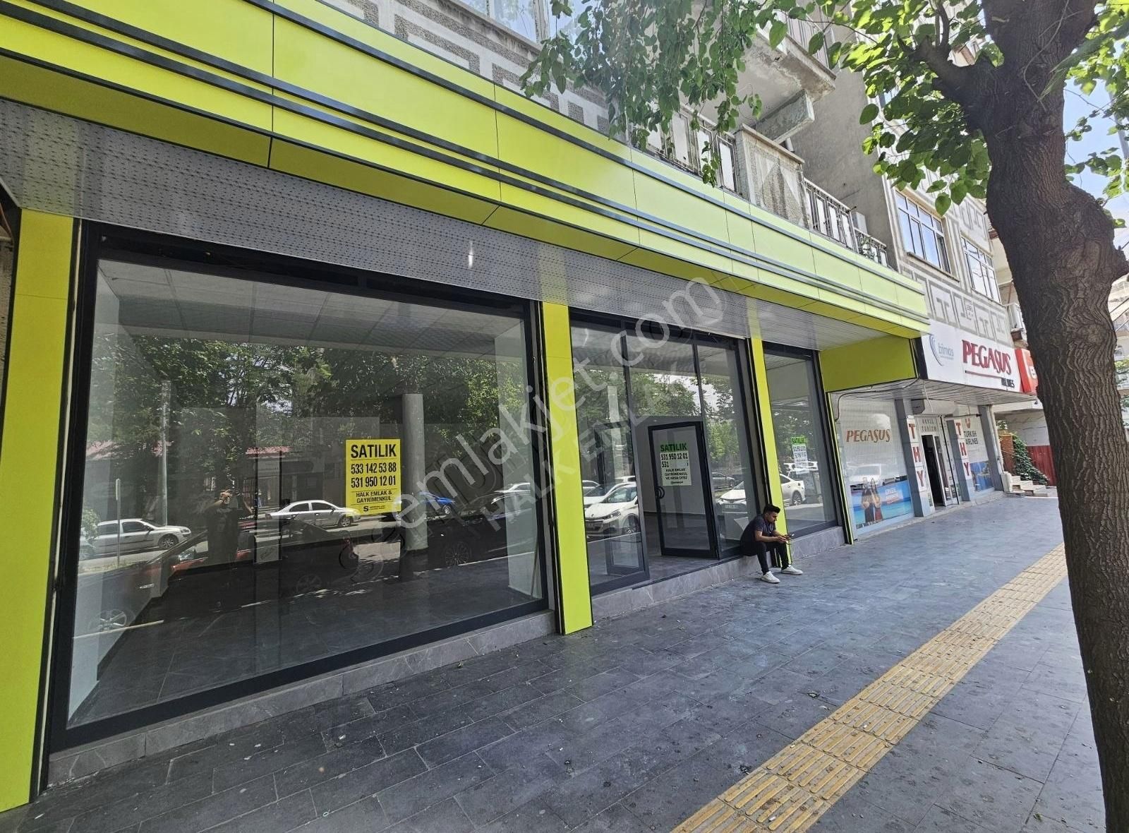 Halk Emlak Vilayet'te Satılık Dükkan
