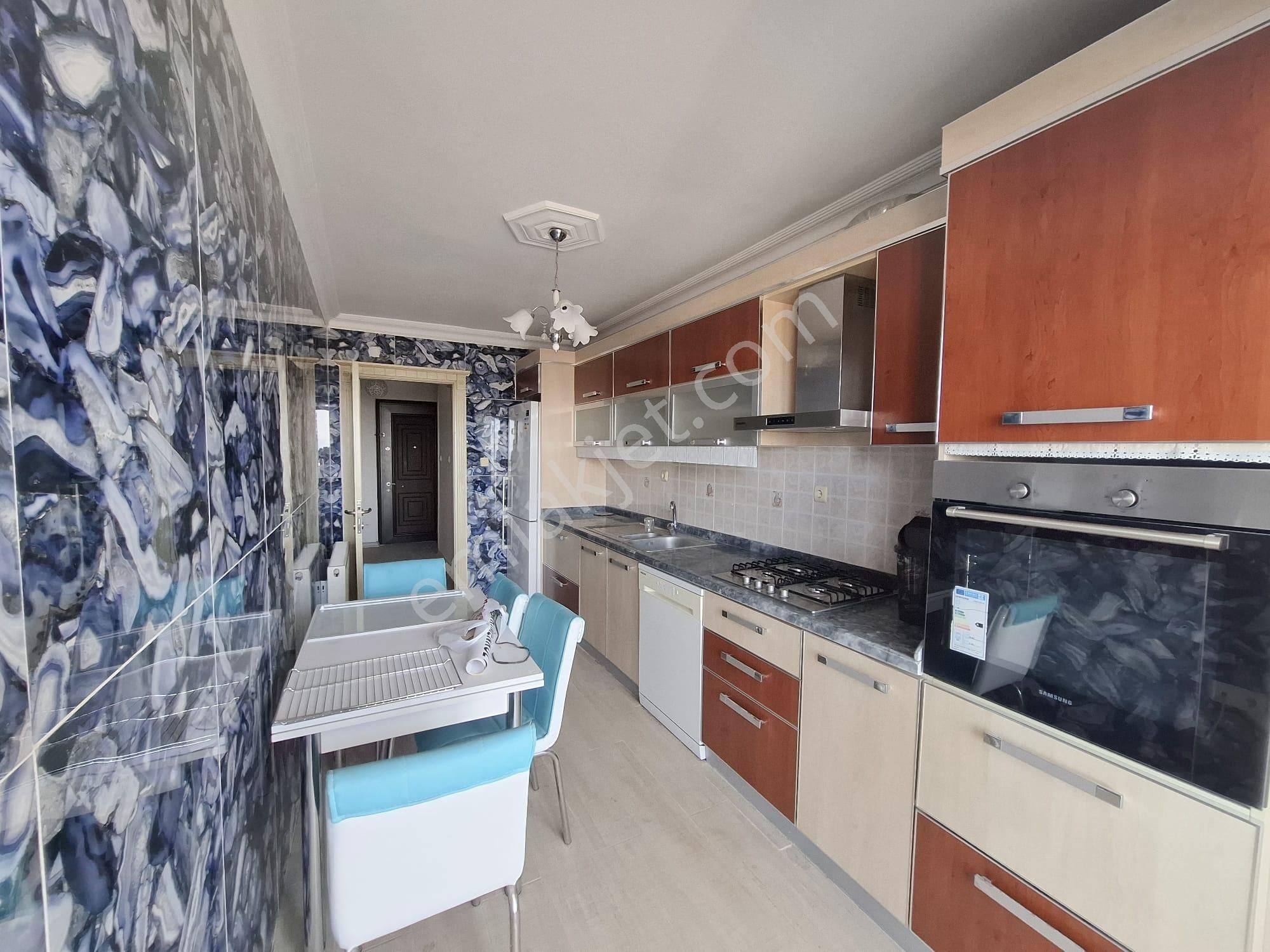 Akman'dan Merkezi Lokasyon' Da Yeni Eşyalı Kiralık Daire