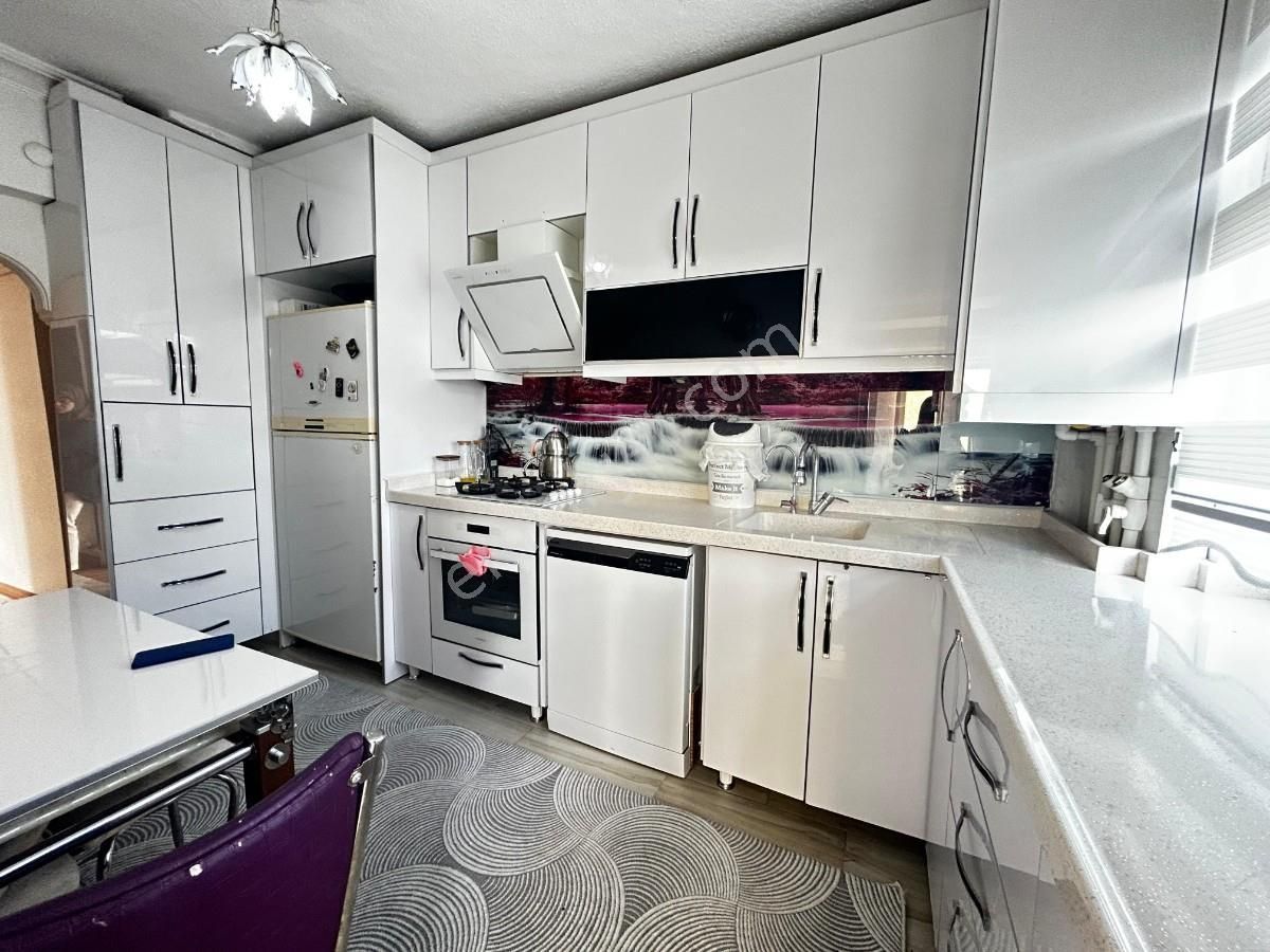 Sincan Osmanlı Mh 3+1 Full Yapılı Katta Site İçi Bağımsız Daire