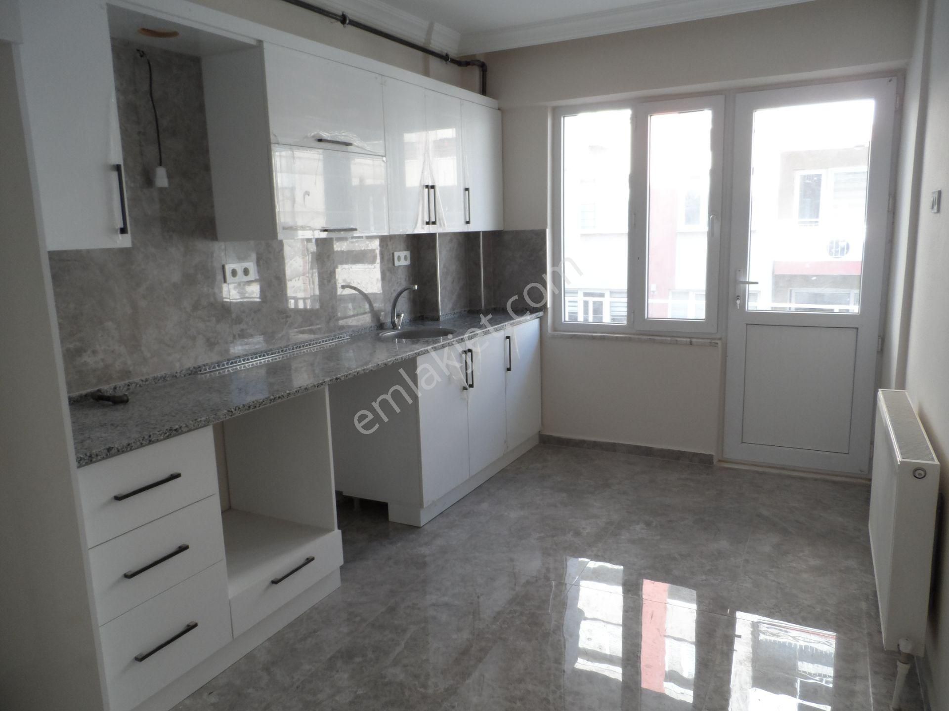 Nazilli Ege Emlak Ofisinden Altıntaş Mah. Doğalgazlı Asansörlü Kiralık Daire