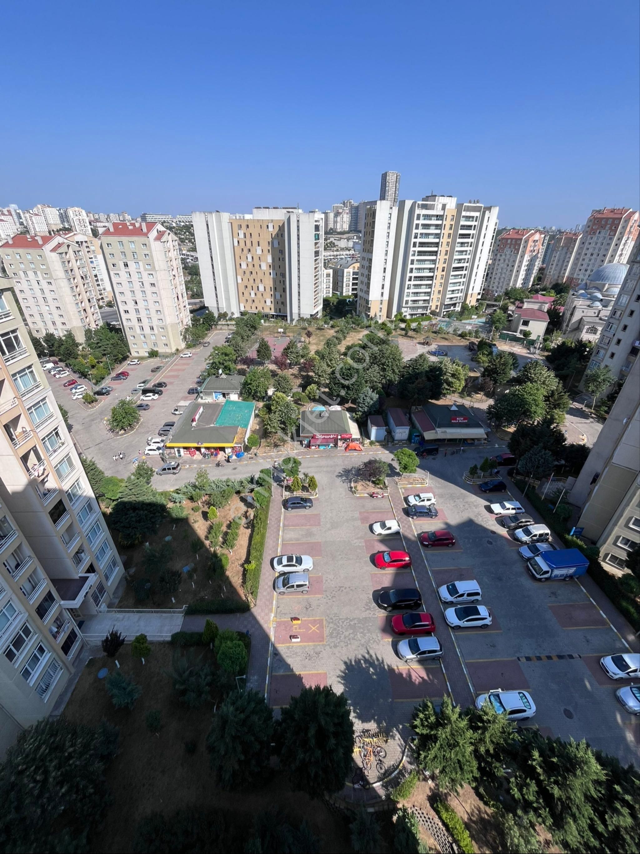Altın Emlaktan Kayaşehir 10.bölgede Boş 3+1 Daire