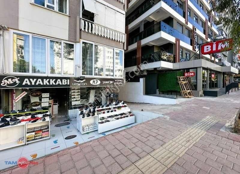 Ssk Karşısı Cadde Üstü Merkezi Konumda Dükkan