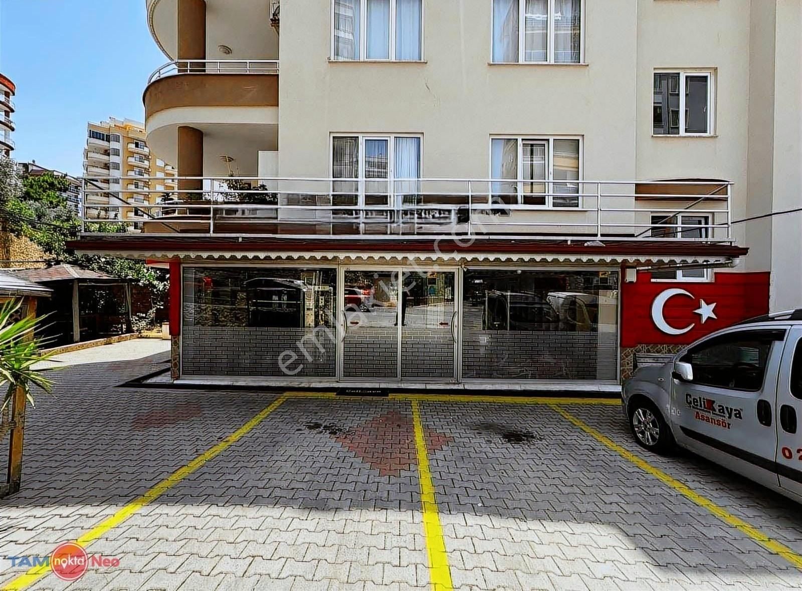 Alanya'nın En Gözde Lokasyonun'da Satılık Dükkan