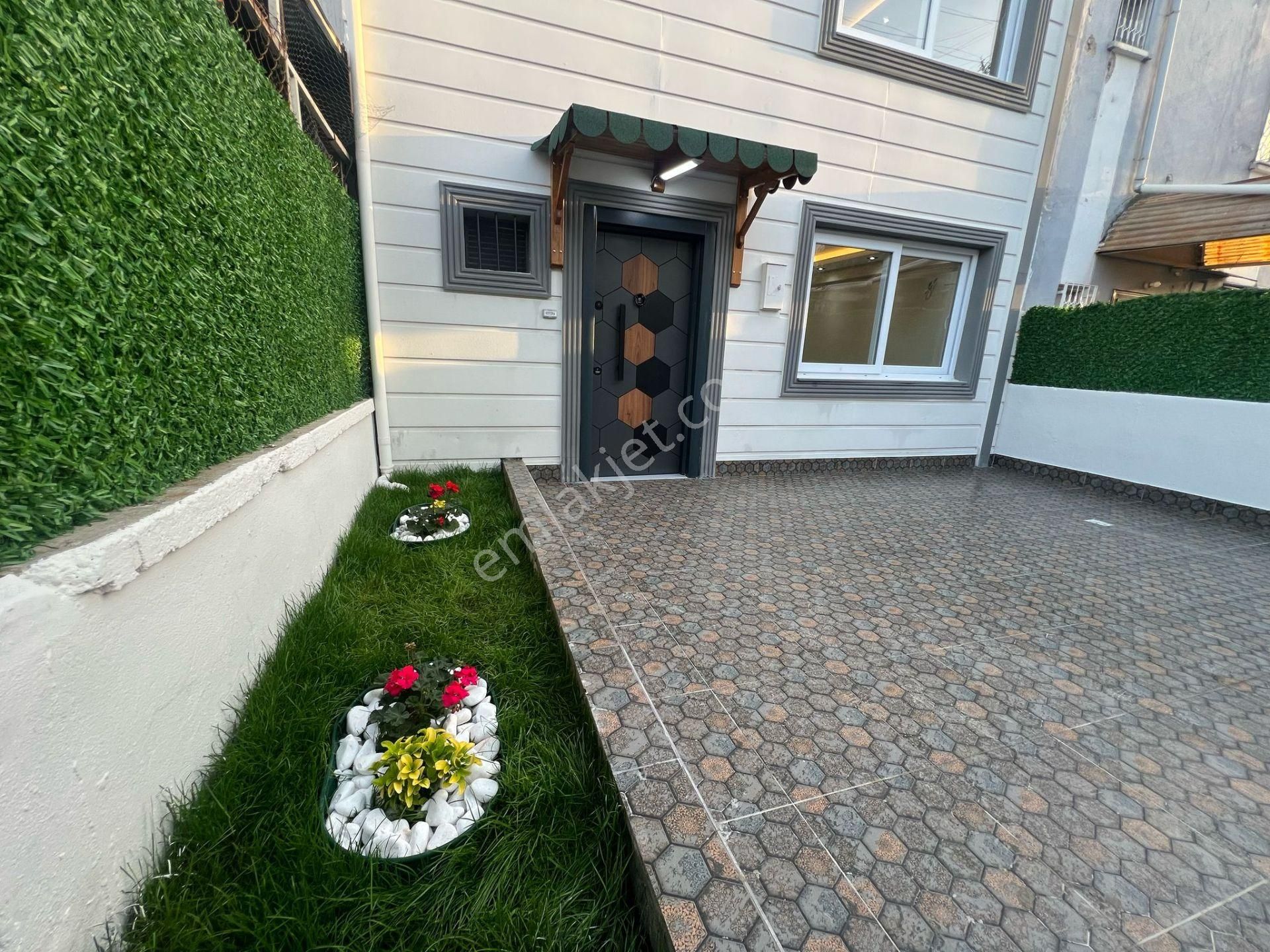 Belediye Evlerinde Merkezi Konumda Bahçeli Otoparklı 4+1 Ultralüks Dublex Müstakil