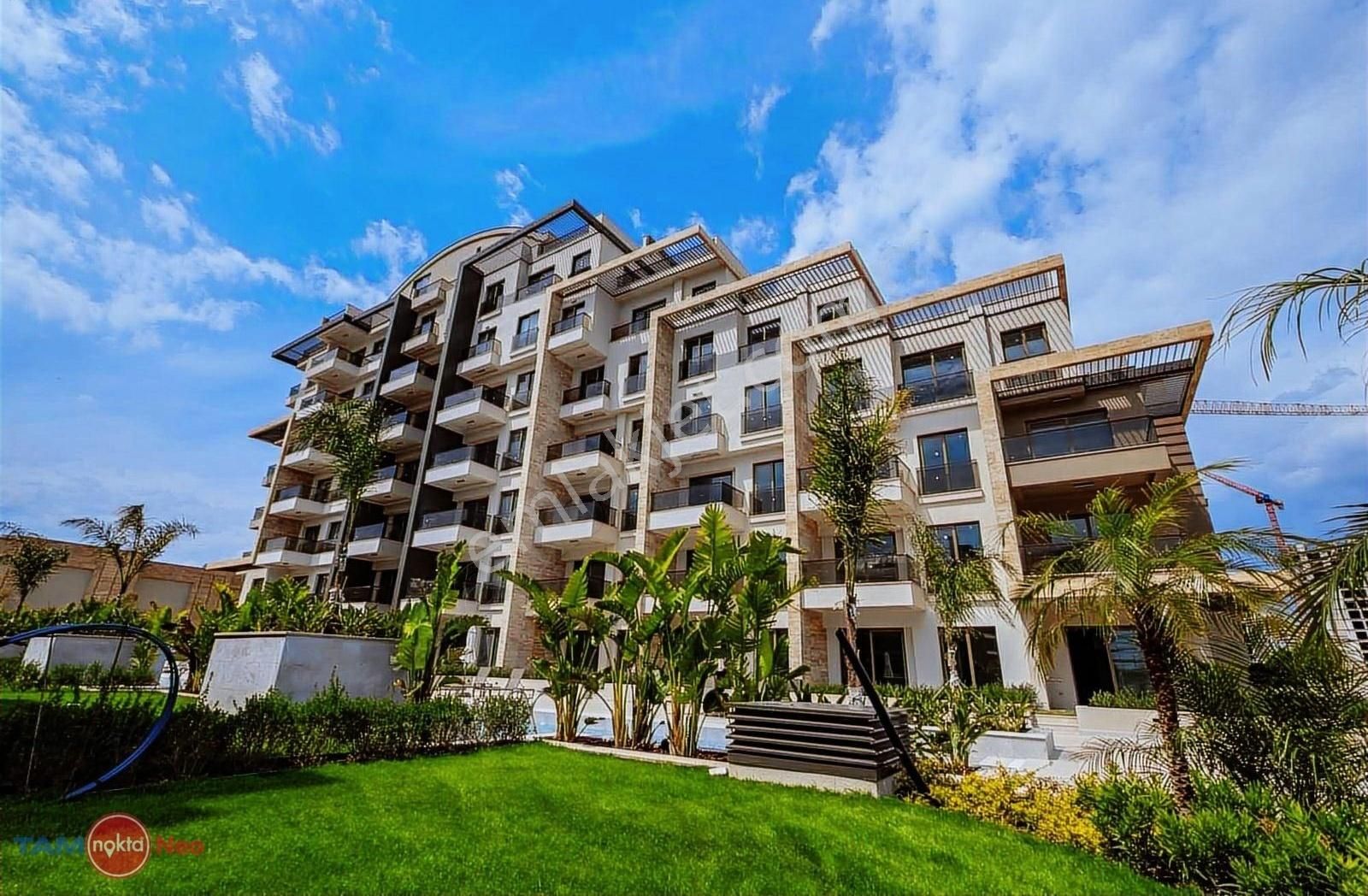 Royal Residences Projesinde 1+1 Bahçe Kullanımlı Satılık Daire