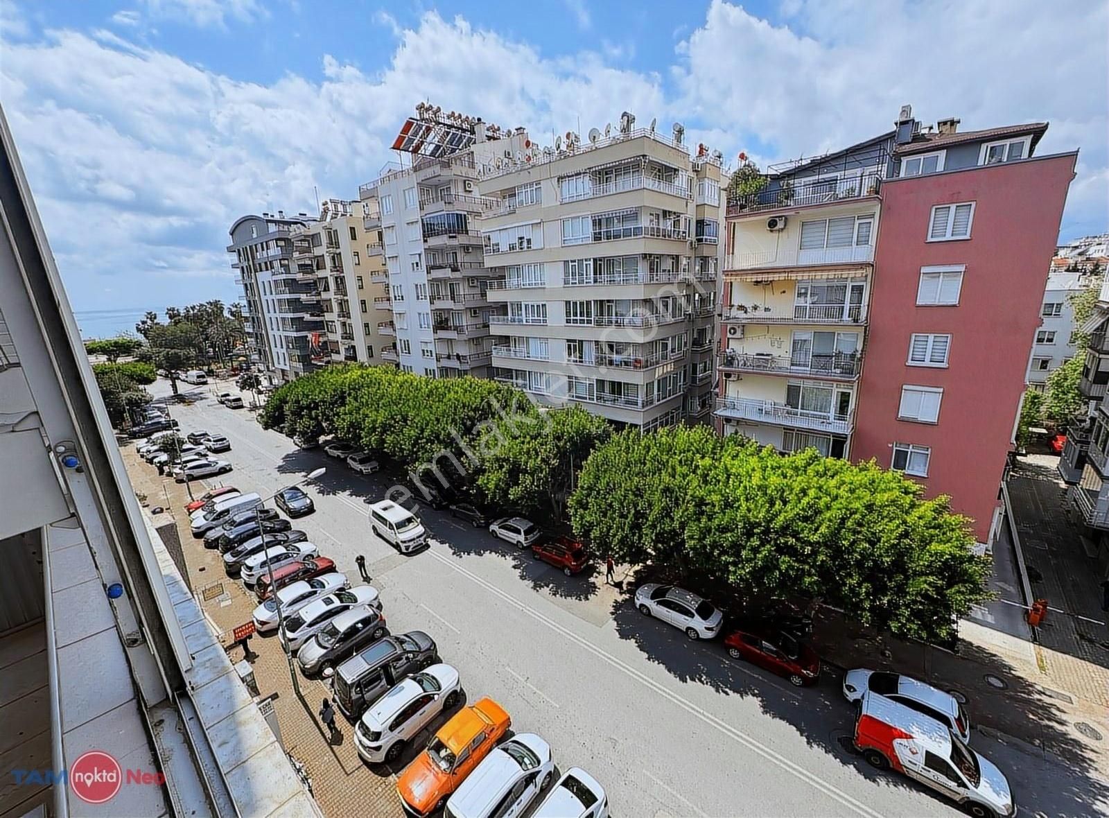 Kısmi Deniz Gören Geniş 2+1 Satılık Daire